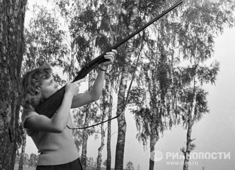 Киноактриса Румянцева Киноактриса Румянцева