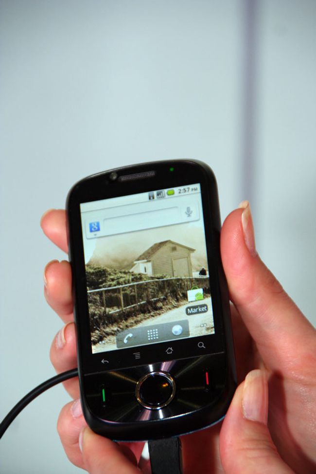 Смартфон начального уровня Huawei Ideos на базе новейшей Android 2.2 Смартфон начального уровня Huawei Ideos на базе новейшей Android 2.2