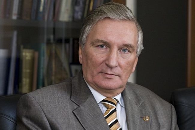 Сергей Павлович Карпов, декан исторического факультета МГУ Сергей Павлович Карпов, декан исторического факультета МГУ
