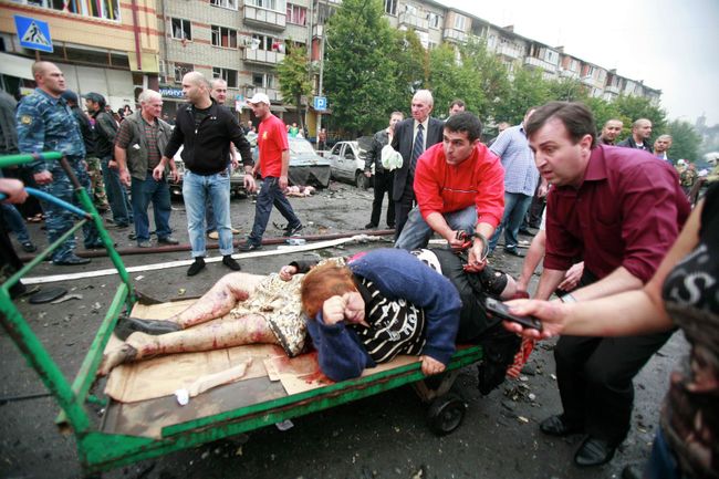 Взрыв в центре Владикавказа 9 сентября 2010 г. Взрыв в центре Владикавказа 9 сентября 2010 г.