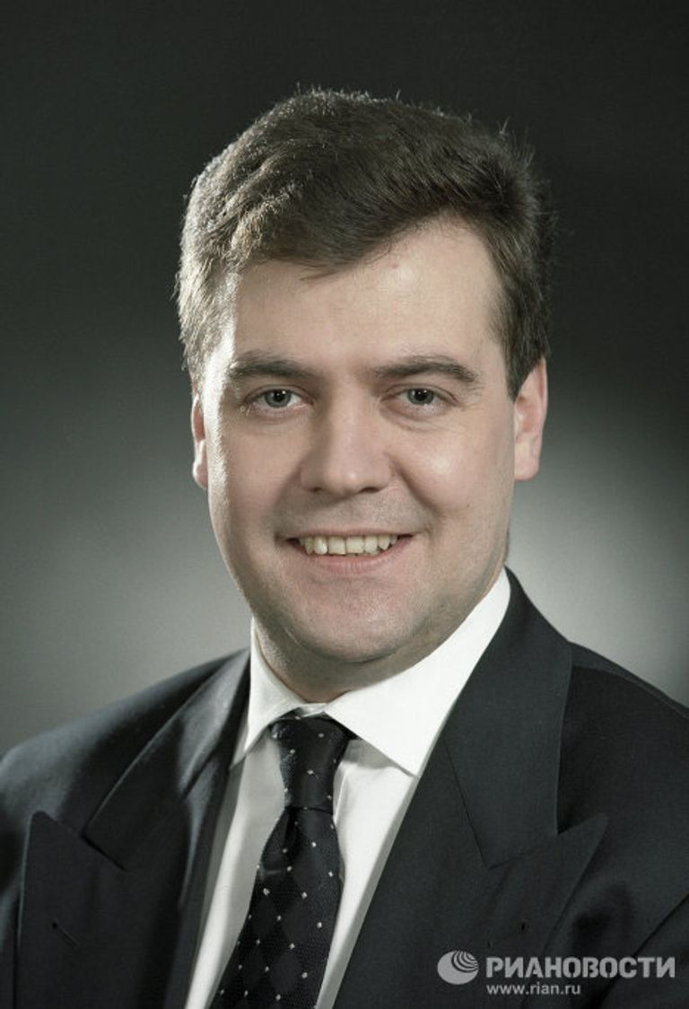 Дмитрий Медведев Дмитрий Медведев