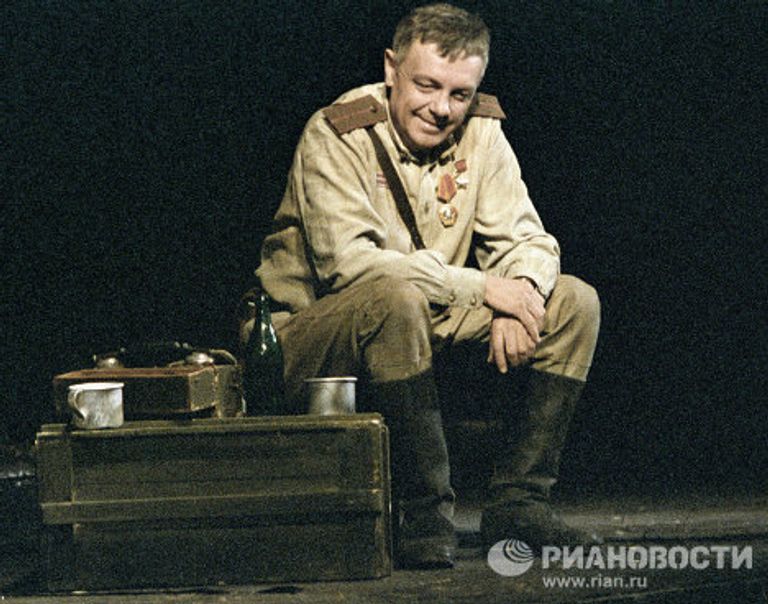 Кирилл Лавров Кирилл Лавров