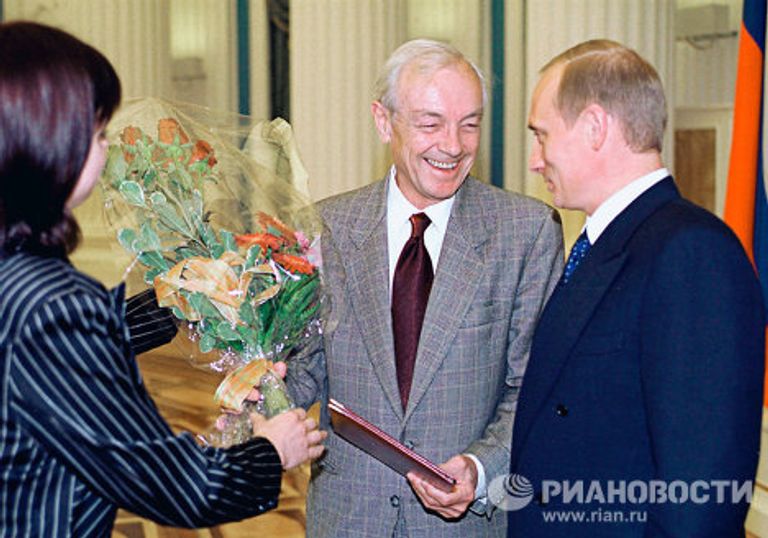 В.Путин и К.Лавров в Кремле на заседании Совета по культуре при президенте РФ В.Путин и К.Лавров в Кремле на заседании Совета по культуре при президенте РФ
