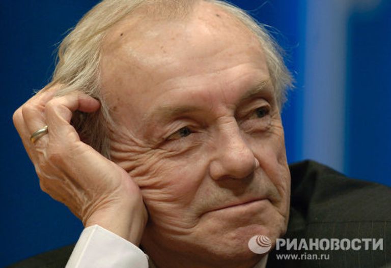 Кирилл Лавров Кирилл Лавров