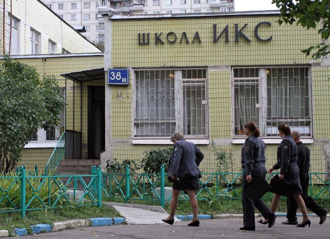 Уволен директор московского лицея, в котором нашли порноматериалы