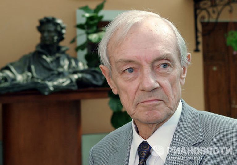 Кирилл Лавров Кирилл Лавров