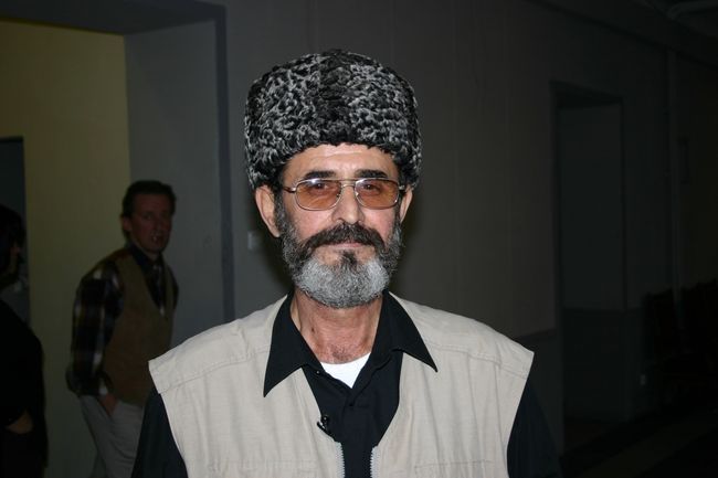 Помощник Ахмеда Закаева, представитель правительства так называемой Республики Ичкерия в Польше Асламбек Кехарсаев Помощник Ахмеда Закаева, представитель правительства так называемой Республики Ичкерия в Польше Асламбек Кехарсаев