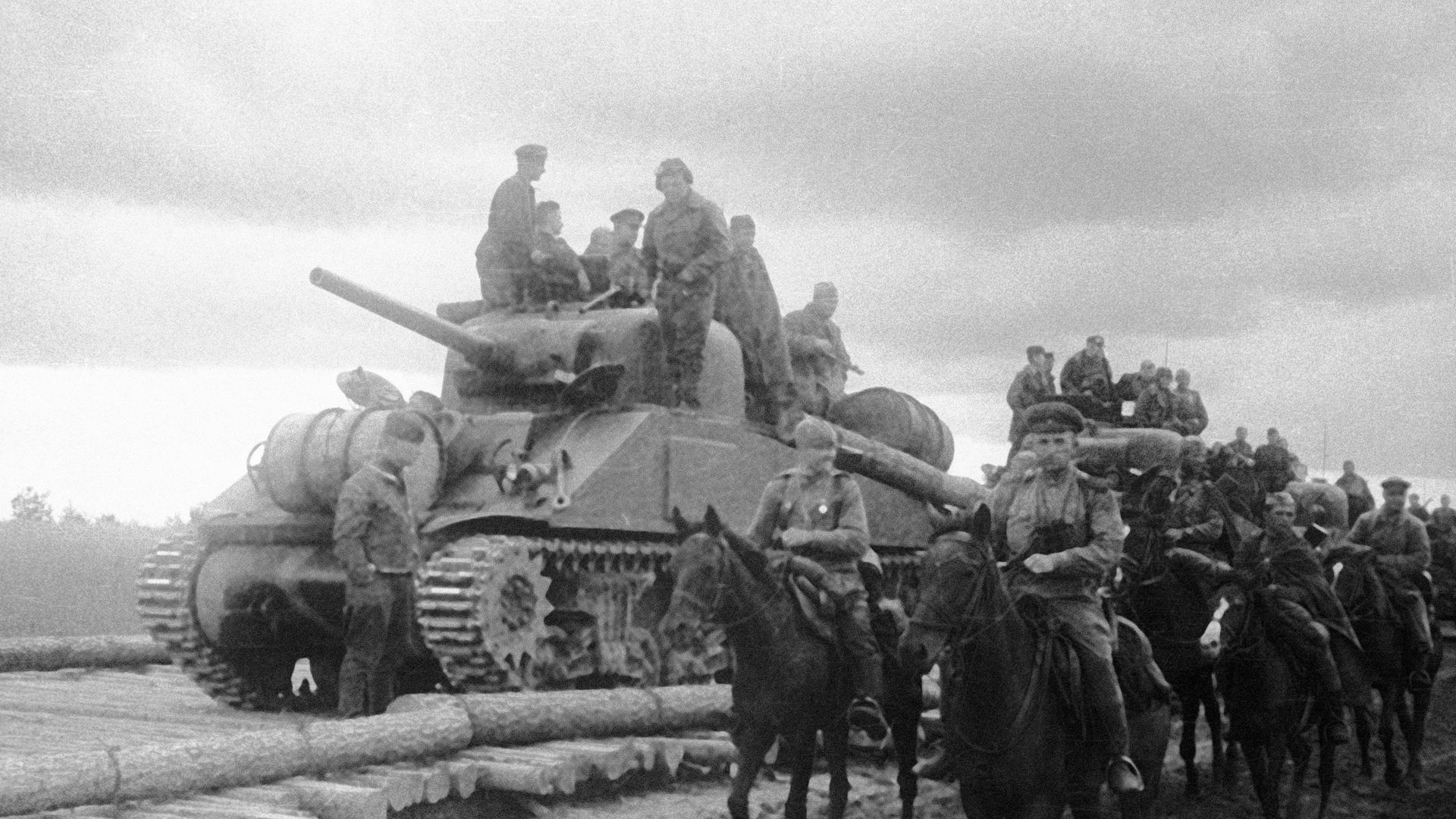 На марше части Юго-Западного фронта На марше части Юго-Западного фронта - РИА Новости, 1920, 21.08.2020