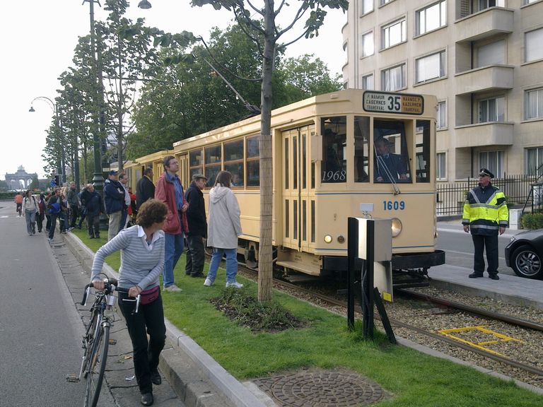Ежегодный День без автомобиля в Брюсселе Ежегодный День без автомобиля в Брюсселе