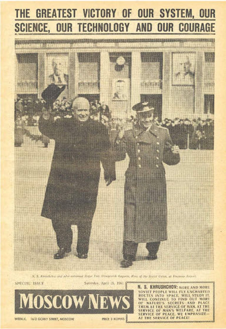 Обложка газеты Moscow News за 15 апреля 1961 года Обложка газеты Moscow News за 15 апреля 1961 года