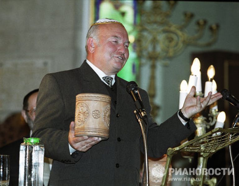 Мэр Москвы Юрий Лужков 