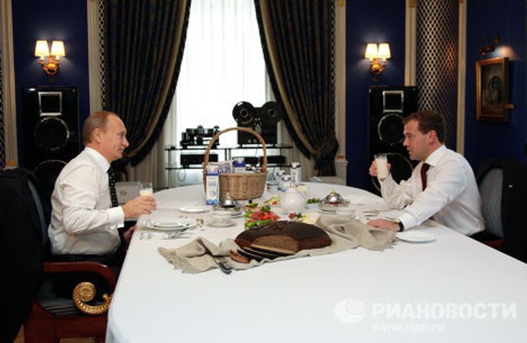 Встреча Дмитрия Медведева и Владимира Путина