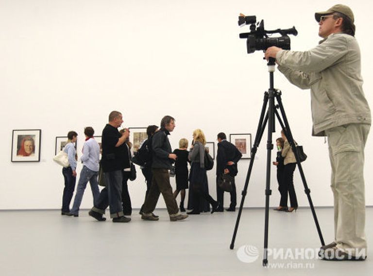 Выставка движения Fluxus в новом здании Московского дома фотографии Выставка движения Fluxus в новом здании Московского дома фотографии