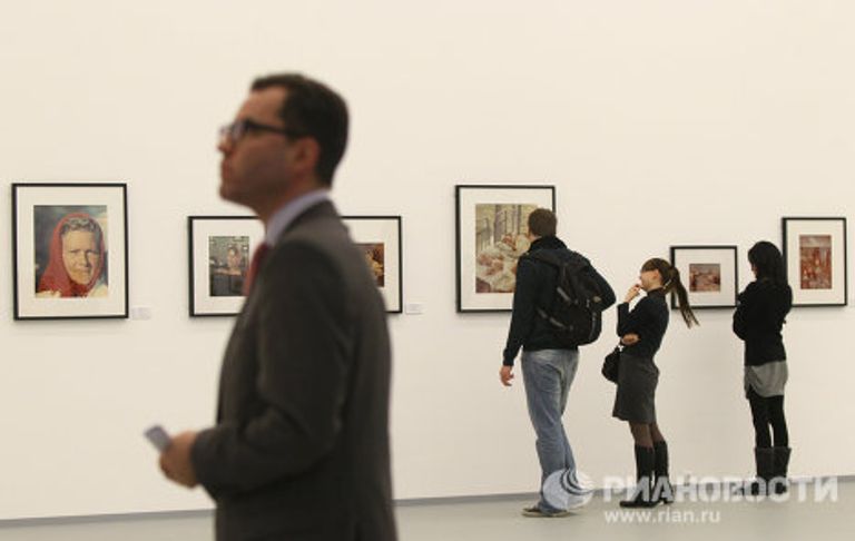 Выставка движения Fluxus в новом здании Московского дома фотографии Выставка движения Fluxus в новом здании Московского дома фотографии