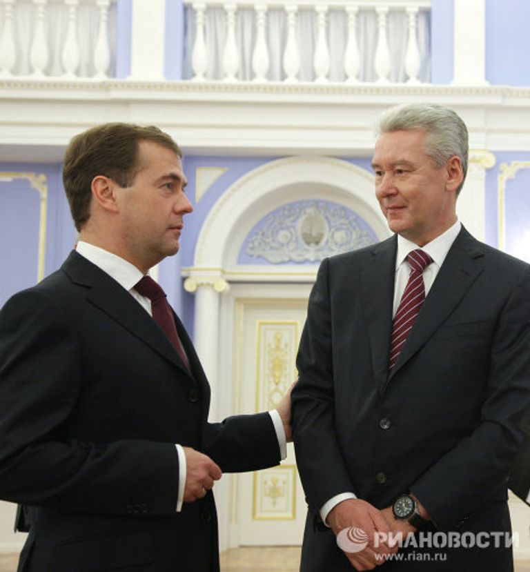 Президент РФ Д.Медведев и руководитель администрации президента РФ С.Собянин Президент РФ Д.Медведев и руководитель администрации президента РФ С.Собянин