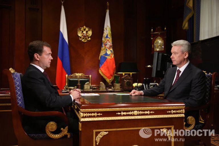 Президент РФ Д.Медведев и руководитель администрации президента РФ С.Собянин Президент РФ Д.Медведев и руководитель администрации президента РФ С.Собянин