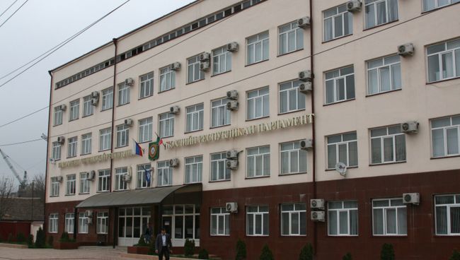 Здание парламента Чеченской республики. Архивное фото. Здание парламента Чеченской республики. Архивное фото.