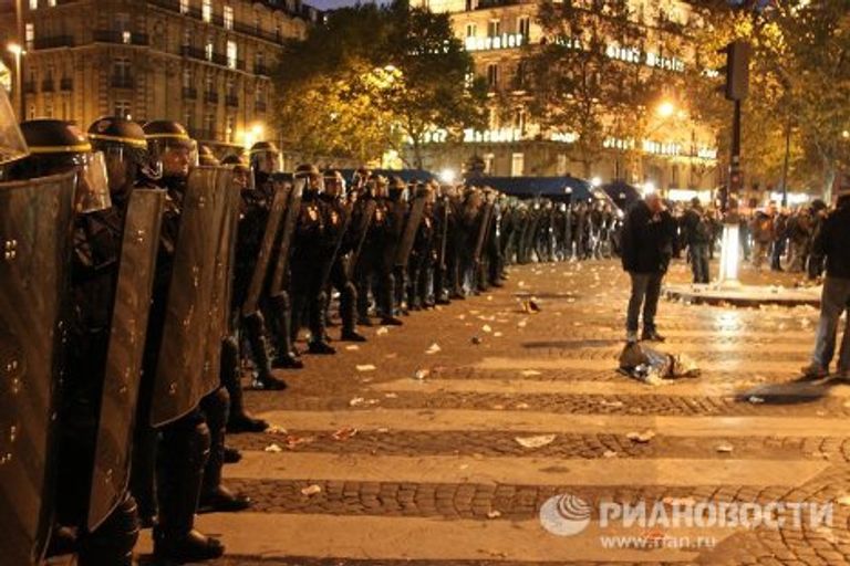 Демонстрация в Париже 28 октября 2010 г. Демонстрация в Париже 28 октября 2010 г.