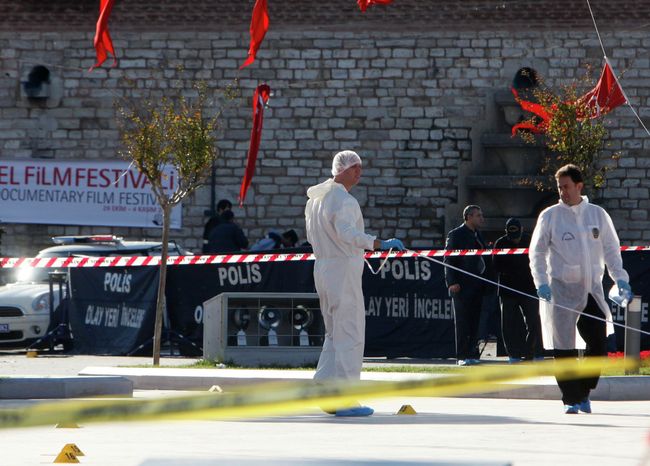 На месте взрыва в Стамбуле На месте взрыва в Стамбуле