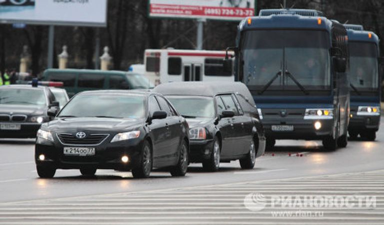 Гражданская панихида по бывшему премьер-министру РФ Виктору Черномырдину прошла в Москве Гражданская панихида по бывшему премьер-министру РФ Виктору Черномырдину прошла в Москве