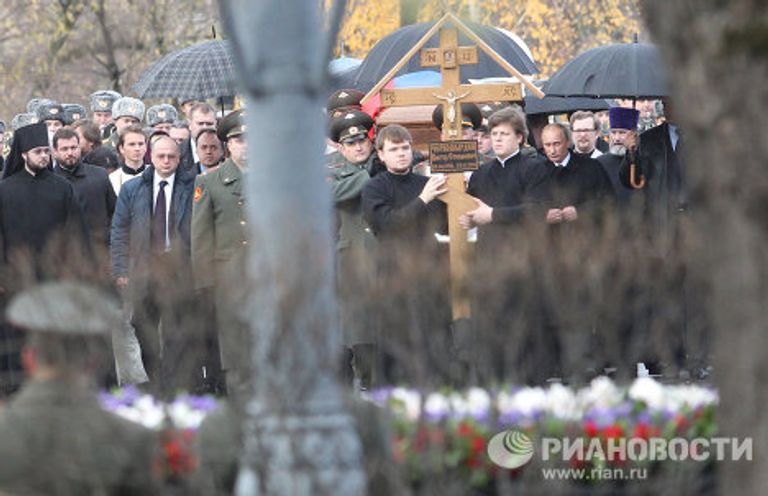Похороны экс глава правительства РФ В.Черномырдина на Новодевичьем кладбище Похороны экс глава правительства РФ В.Черномырдина на Новодевичьем кладбище