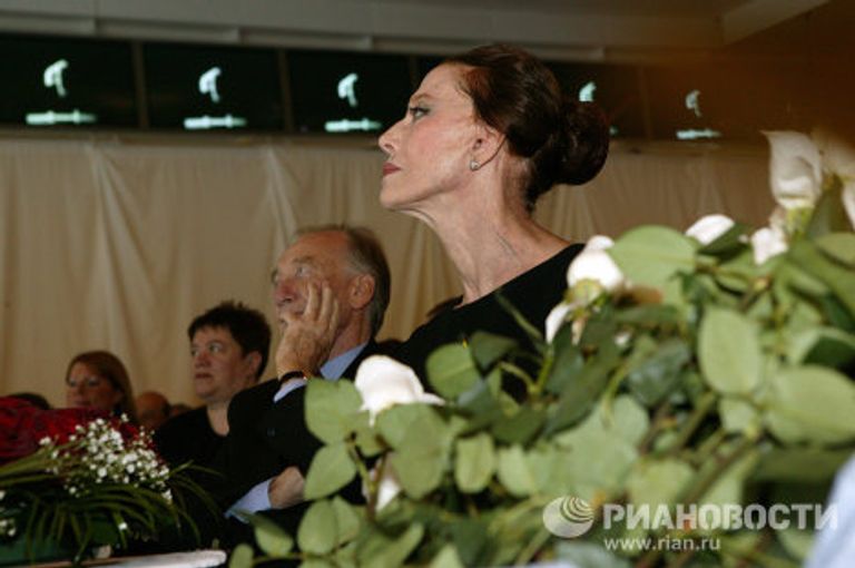 М.Плисецкая на вечере,посвященном своему 80-летию М.Плисецкая на вечере,посвященном своему 80-летию