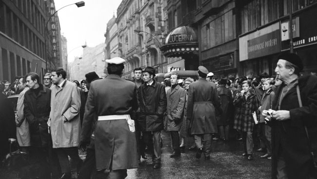 Пражская весна в Чехословакии. Архивное фото Пражская весна в Чехословакии. Архивное фото
