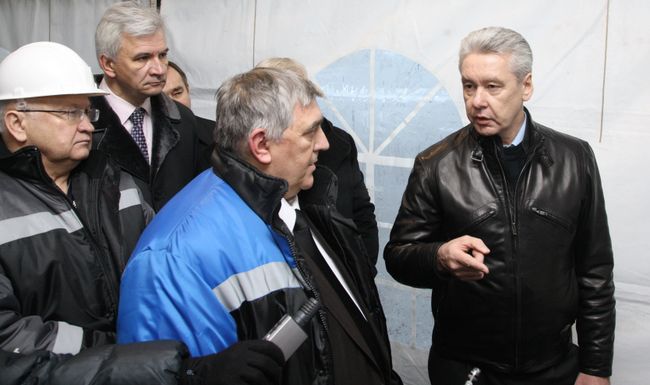 Сергей Собянин посещает строящуюся станцию метро Новокосино Сергей Собянин посещает строящуюся станцию метро Новокосино