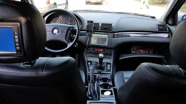 Автомобиль BMW Автомобиль BMW
