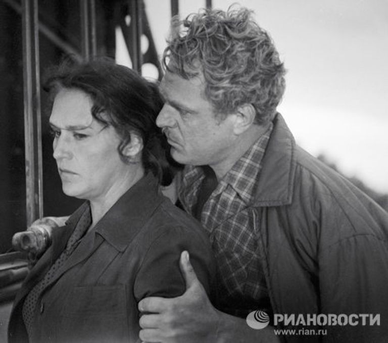 На съемках кинофильма «Русское поле» На съемках кинофильма «Русское поле»