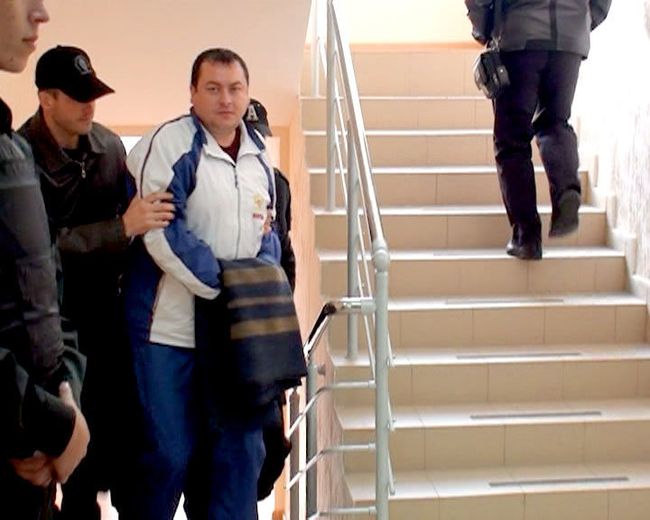 Заключение под стражу бывший милицейский начальник воспринял спокойно 