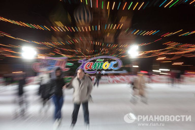 Зимняя Москва: открытие катка на Красной площади Зимняя Москва: открытие катка на Красной площади