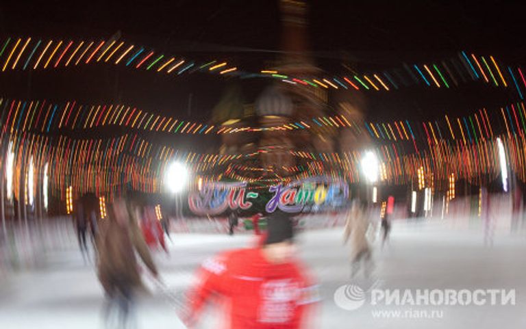 Зимняя Москва: открытие катка на Красной площади Зимняя Москва: открытие катка на Красной площади