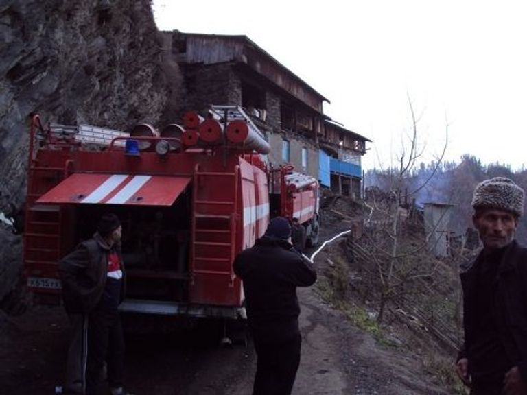 Пожар в дагестанском селе Цибари Пожар в дагестанском селе Цибари