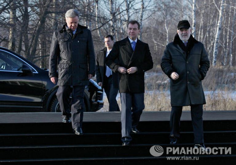 Президент РФ Д.Медведев посетил инновационный центр Сколково Президент РФ Д.Медведев посетил инновационный центр Сколково