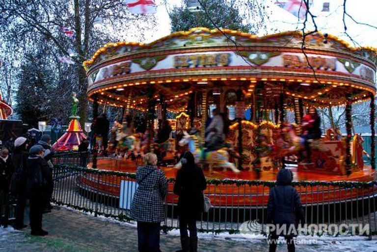 Предрождественский Лондон: зеленые лужайки и снежные заносы Предрождественский Лондон: зеленые лужайки и снежные заносы