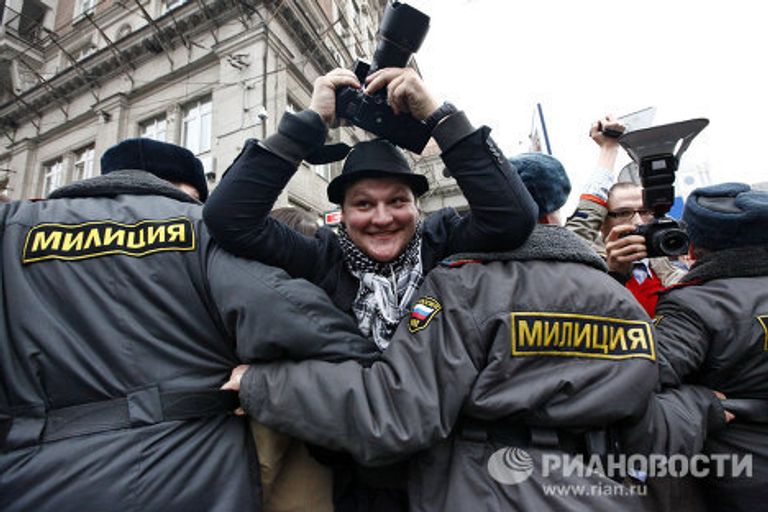 Несанкционированная акция в защиту 31-й статьи Конституции РФ Несанкционированная акция в защиту 31-й статьи Конституции РФ