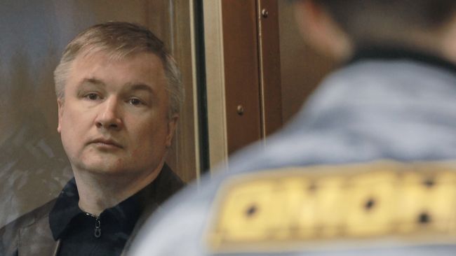 Оглашение приговора по уголовному делу в отношении экс-сенатора от Башкирии И.Изместьева, обвиняемого в терроризме