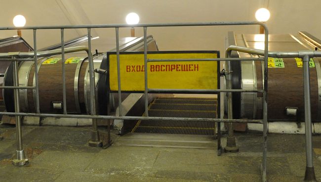 Закрыт переход станции московского метрополитена. Архивное фото Закрыт переход станции московского метрополитена. Архивное фото