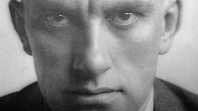 Фотопортрет Владимир Маяковского работы Александра Родченко
