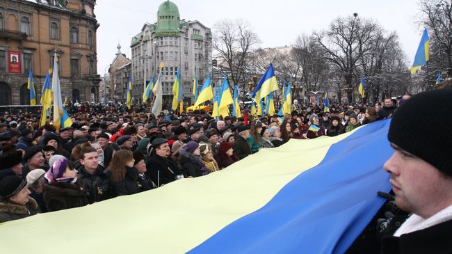 Празднование Дня соборности Украины во Львове. Архивное фото. Празднование Дня соборности Украины во Львове. Архивное фото.