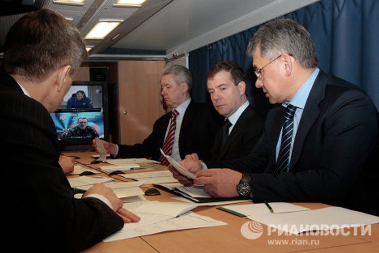Президент РФ Дмитрий Медведев побывал на станции Охотный ряд московского метро Президент РФ Дмитрий Медведев побывал на станции Охотный ряд московского метро