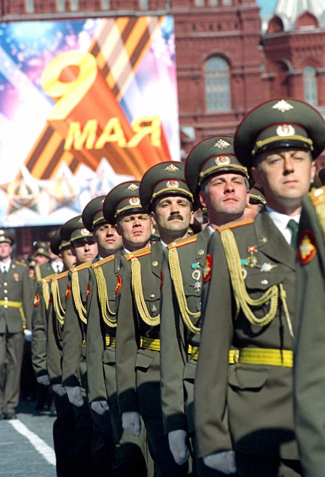 Парад на Красной площади в Москве. Архив