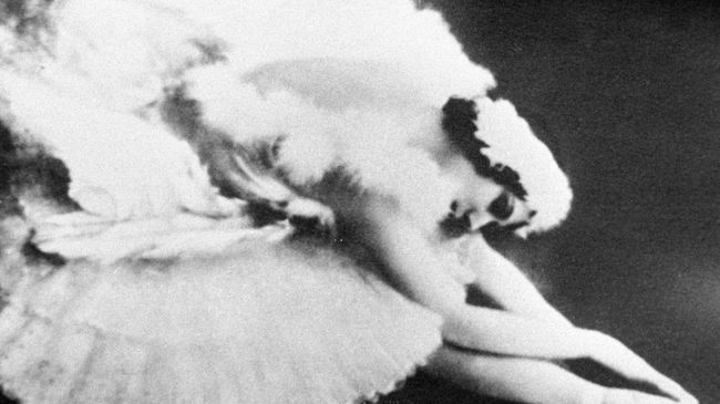 Первая исполнительница «Умирающего лебедя» балерина Анна Павлова