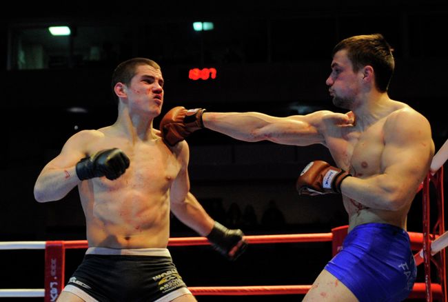 Соревнования по борьбе Street Fighting League
