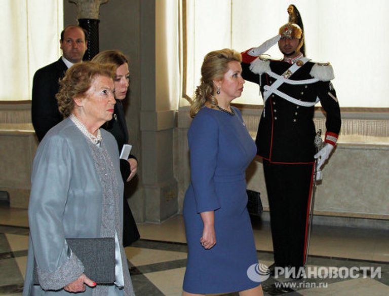Супруги президентов Италии и России Клио Биттони Наполитано и Светлана Медведева Супруги президентов Италии и России Клио Биттони Наполитано и Светлана Медведева