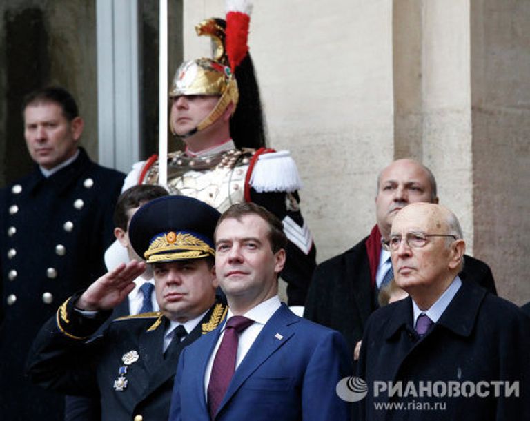 Президент РФ Д.Медведев прибыл с официальным визитом в Италию Президент РФ Д.Медведев прибыл с официальным визитом в Италию