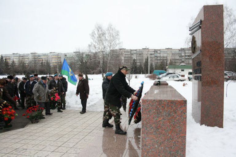 Возложение цветов в Железногорске Возложение цветов в Железногорске