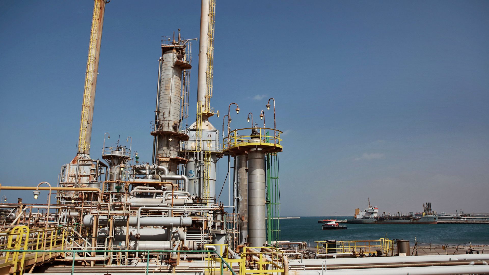 Нефтяной терминал в Ливии Нефтяной терминал в Ливии - РИА Новости, 1920, 10.02.2022