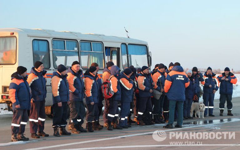 Отправка самолета МЧС со спасателями и гуманитарной помощью в Японию Отправка самолета МЧС со спасателями и гуманитарной помощью в Японию
